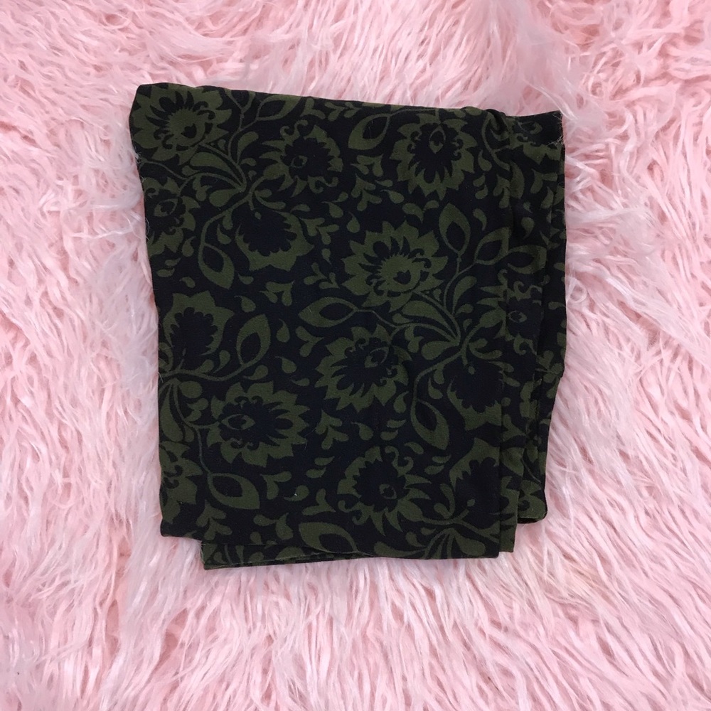 LuLaRoe NWOT OS (0-10) Leggings